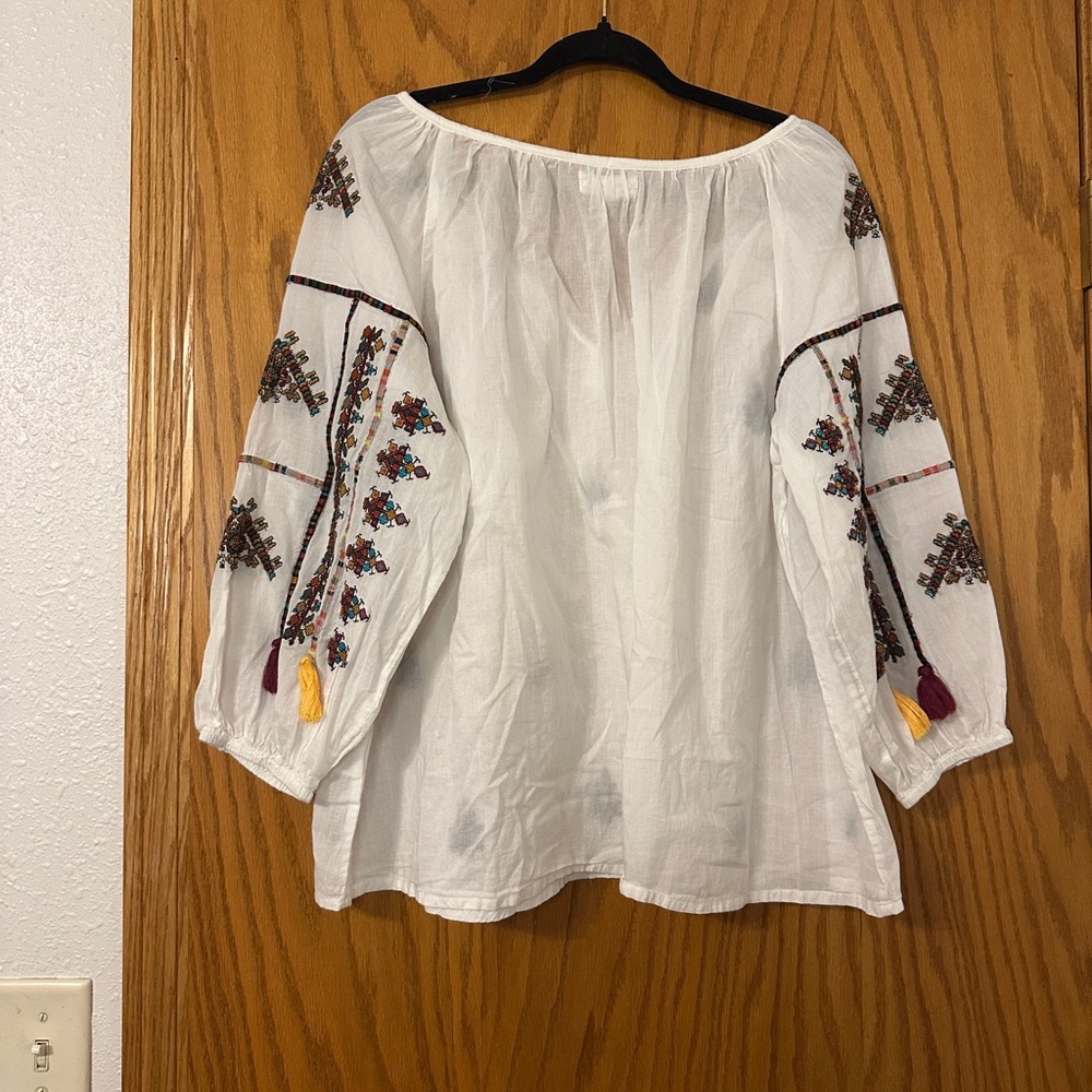 Velvet by Graham & Spencer Nyssa Embroidered Tassel Tie Top - NWOT - Size XL - Picture 3 of 13